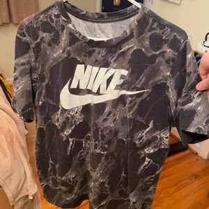 nike tee - large